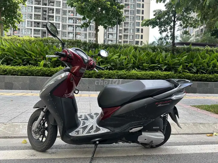 Honda Lead 2019 10-летие, черный матовый, 40000 км