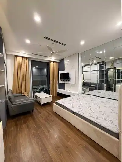 Студия с мебелью в Vinhomes Smart City