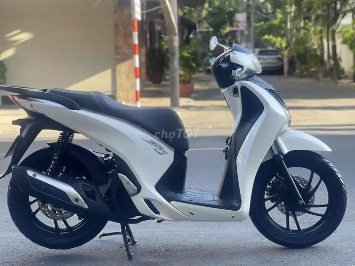 Honda SH Белый Скутер 2016 умный ключ