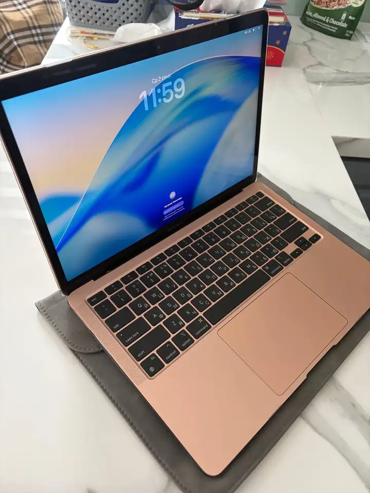 MacBook Air 13" M1 2020