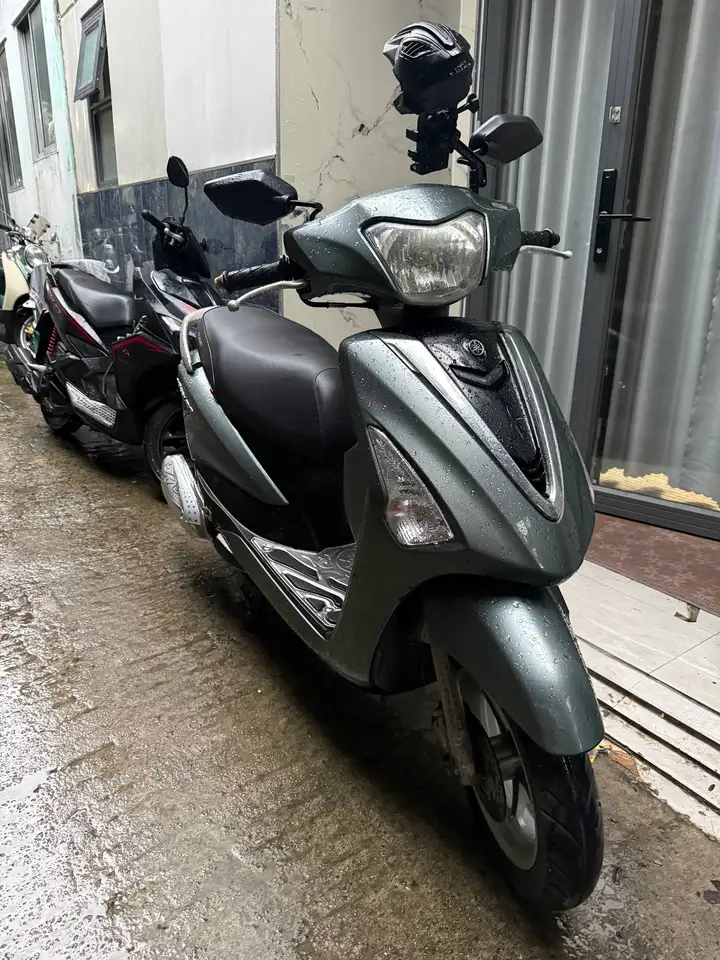 Скутер Yamaha Acruzo