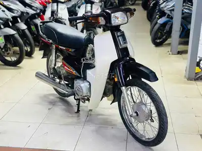 Мотосалон Thịnh Phát - Honda Dream Тайланд, отличный двигатель, красивый вид