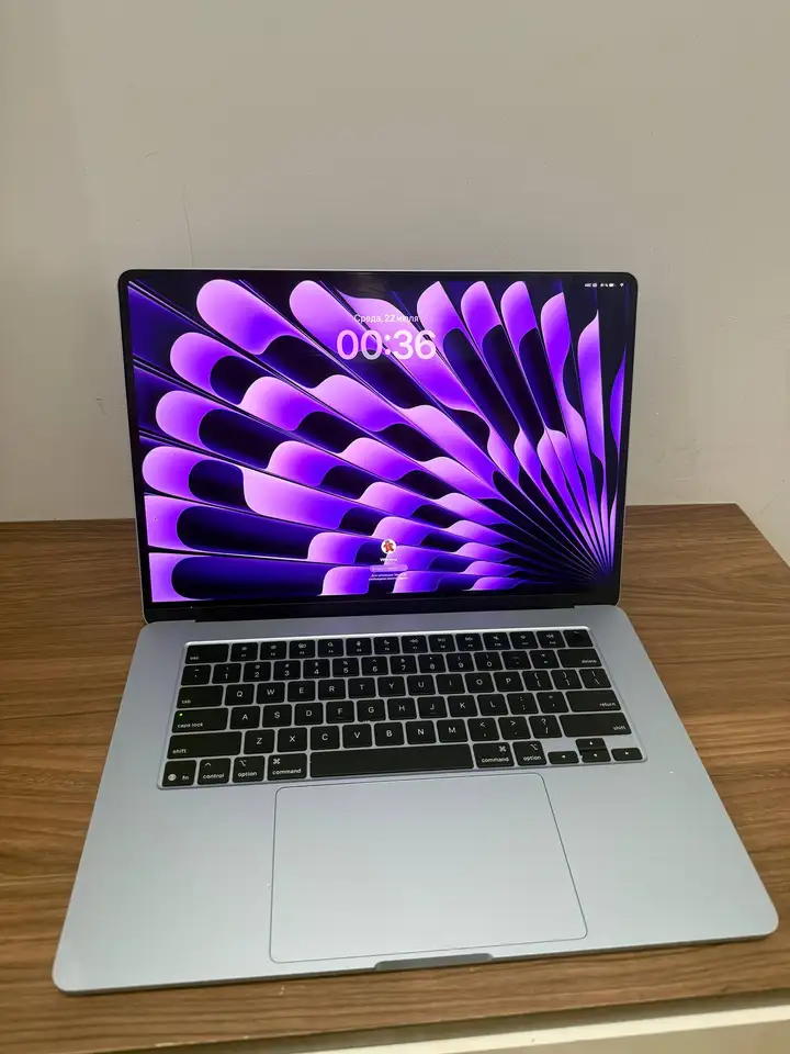 MacBook Air M4 15" (2025) Sky Blue