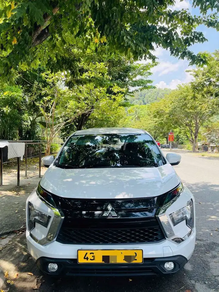 Mitsubishi Xpander 7 мест белый