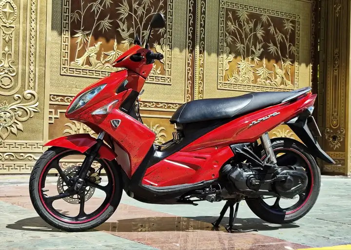 YAMAHA LX4 Nouvo 2011