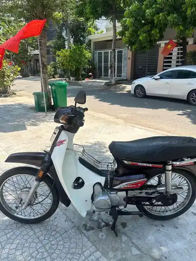 Honda Dream белый, коричневый, полуавтомат