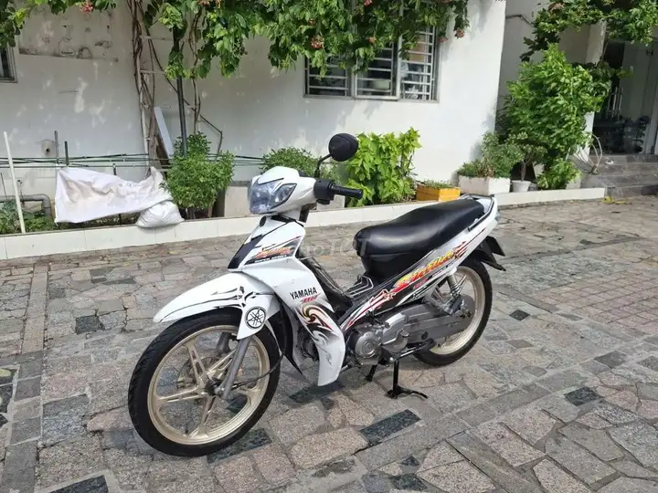 Yamaha Sirius