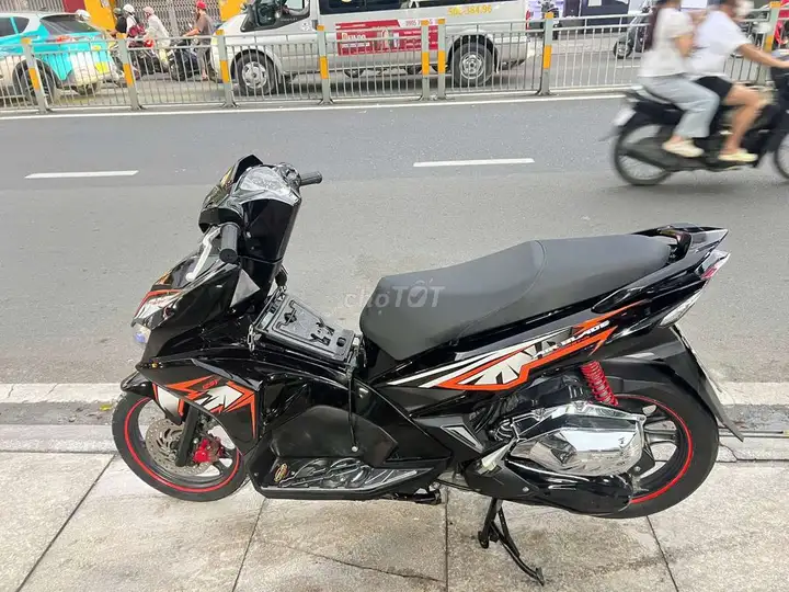 Honda Air Blade 2017 Черный Скутер