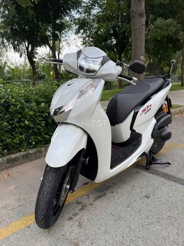 Honda SH 300i White Sporty