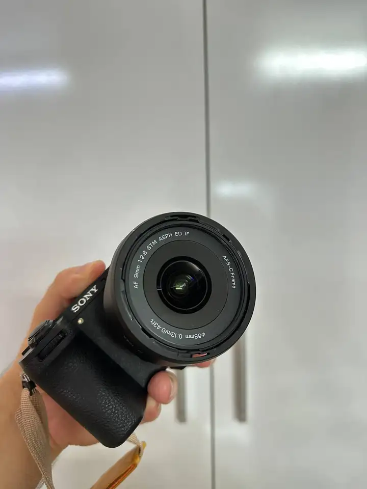 Sony a6700 + Viltrox 9mm