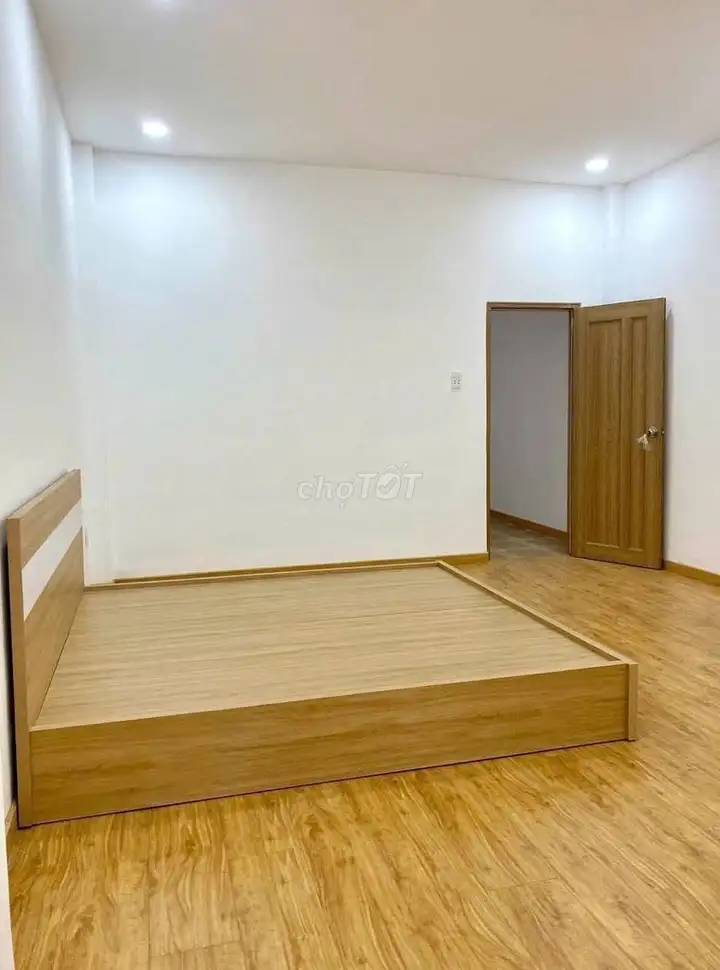 Дом 3 этажа, 3 спальни, улица для авто, QL13, Hiep Binh Phuoc, Thu Duc