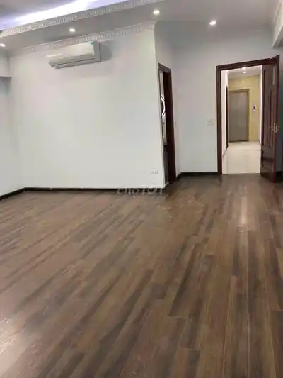 Дом целиком в районе Нам Чунг Йен, Кау Зяй, с лифтом