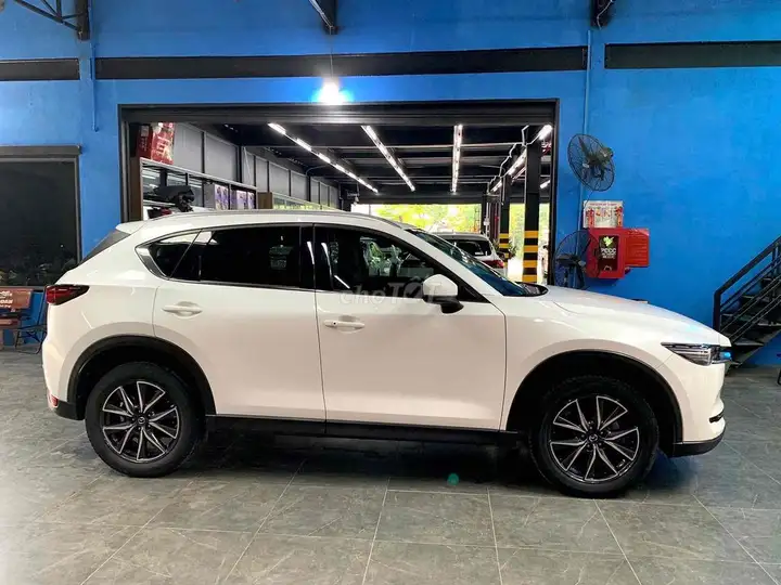 Mazda CX-5 Luxury белый 5 мест Автомат 30000 км
