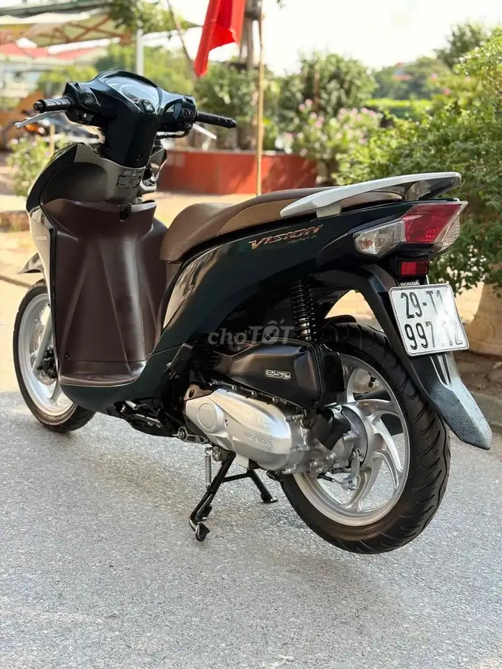 Honda Vision 2020 оливковый