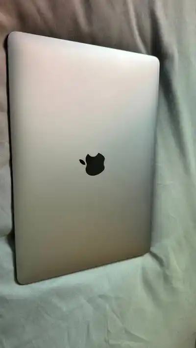 MacBook Air 13″ M1 (2020) 8/256 GB