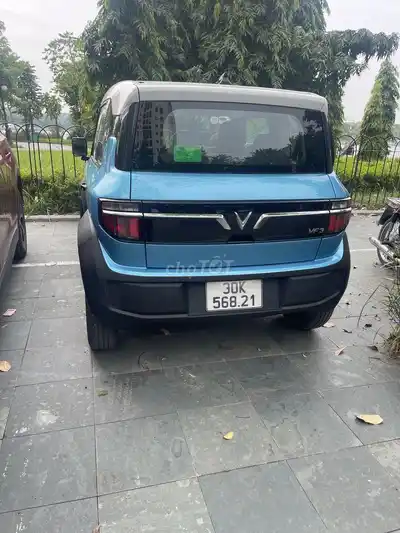 VinFast VF3-plus 2025 женский электромобиль зеленый
