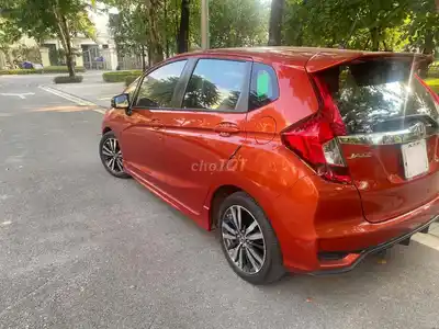 Honda Jazz RS 2018 оранжевый 5 мест автомат