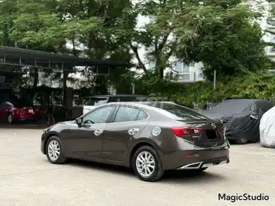 Mazda 3 1.5 AT 2018