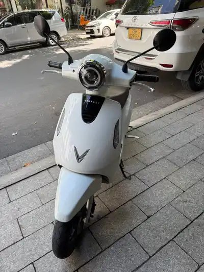 VinFast Evo 200 Lite