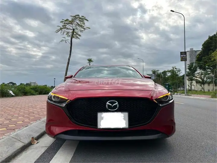 Mazda 3 1.5 Sport Premium 2021 Красный 48000 км