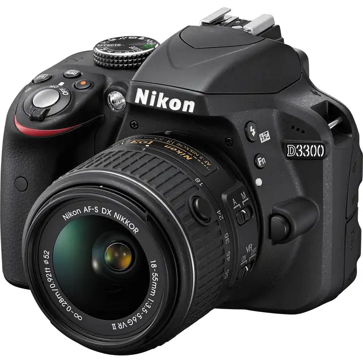 Зеркальный фотоаппарат Nikon D3300 + объектив 18-55mm (Kit)