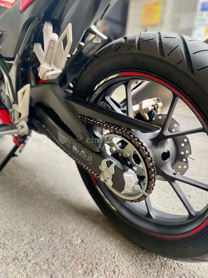 Honda CBR150R 2023 Красный 11000 км