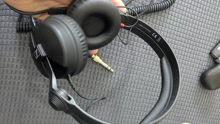 Наушники Senhiser hd25