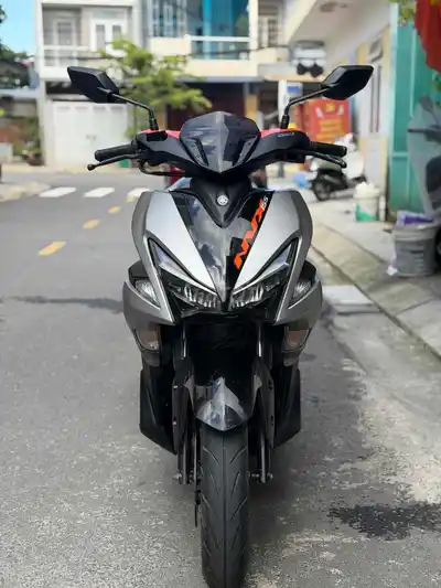 Yamaha NVX 155 2019 ABS 20.000 км, серебристый