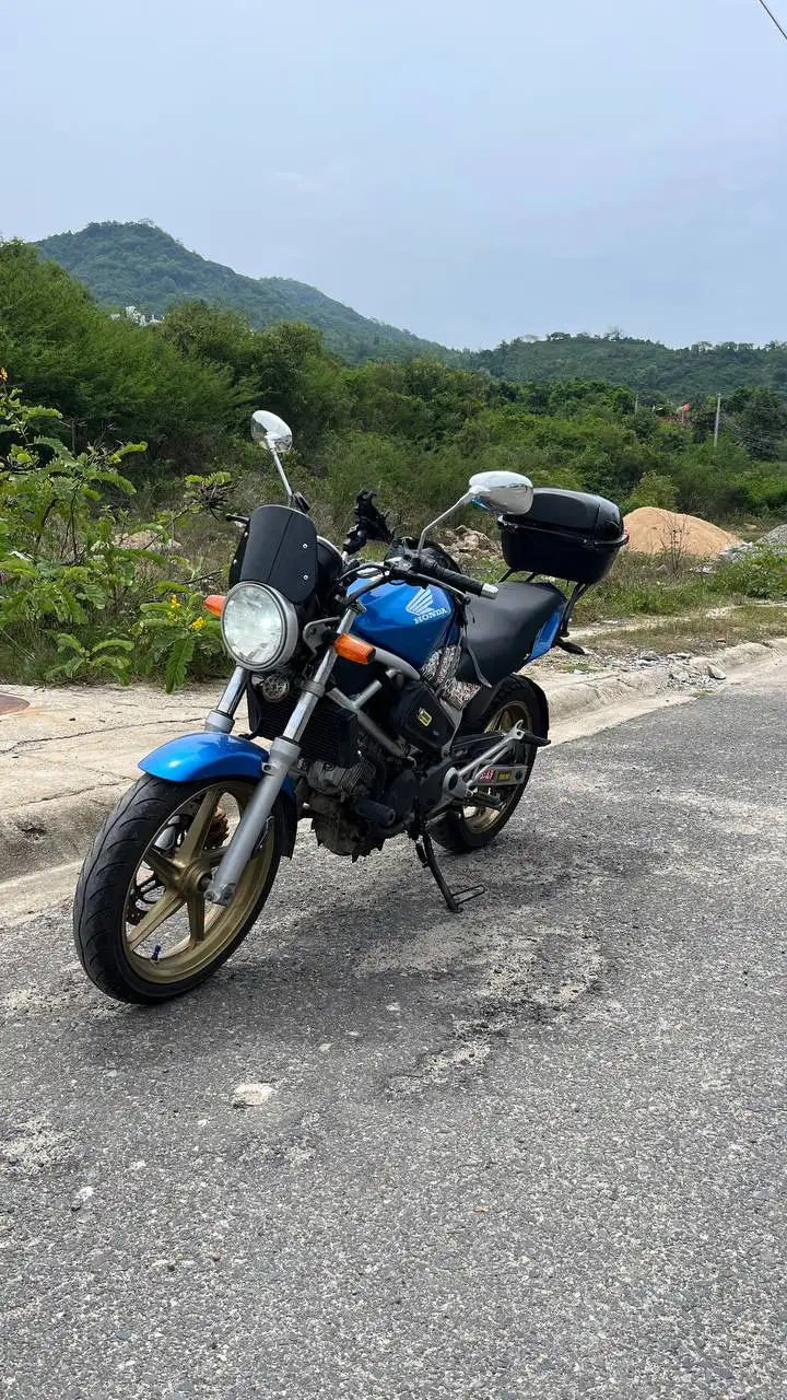 Honda VTR 250 fi, 2017
