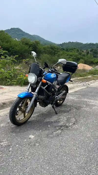 Honda VTR 250 fi, 2017