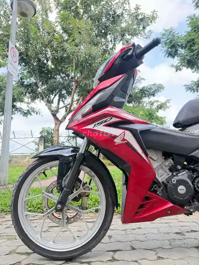 Honda Winner v1 2018 Красно-черно-белый с номерами Хошимина