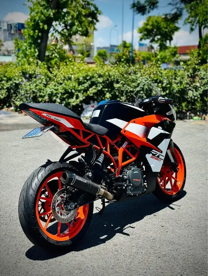 KTM 390 RC 2022