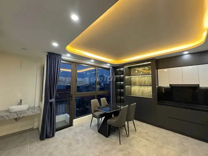 Nhà 40m2 gần phố Hồng Tiến, Bồ Đề, 8 tỷ