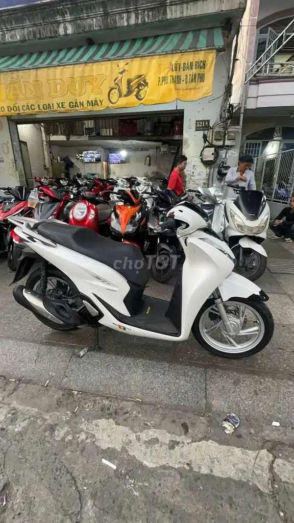 Honda SH 150 ABS 2021 Белый, состояние 90%