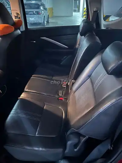 Mitsubishi Xpander Premium 2023 Красный 110.000 км