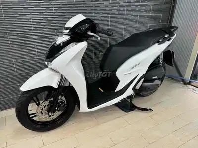 Honda SH160 ABS 2023 Белая Panda Sporty Хошимин