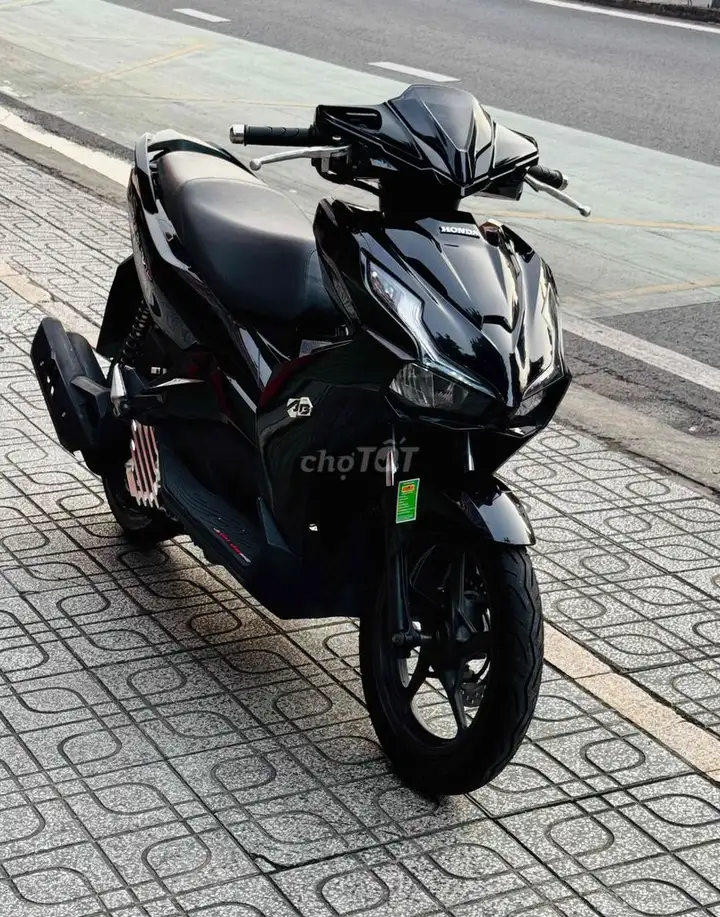 Honda Air Blade 125 2021 черный глянцевый, 1 владелец