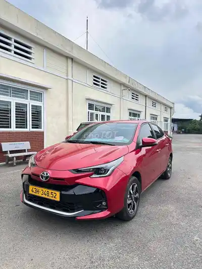 Toyota Vios 2026 1.5E CVT Красный