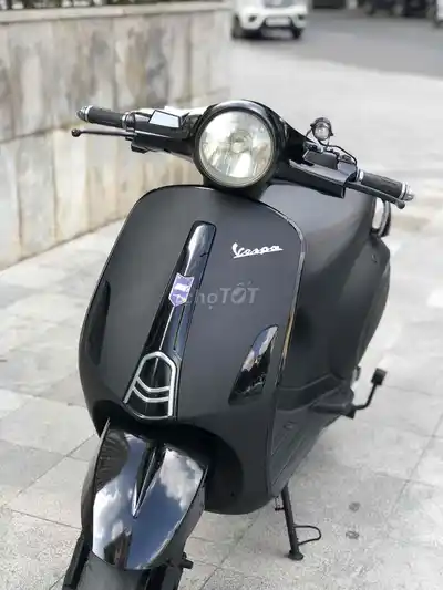 Электроскутер Vespa, красивый и мощный