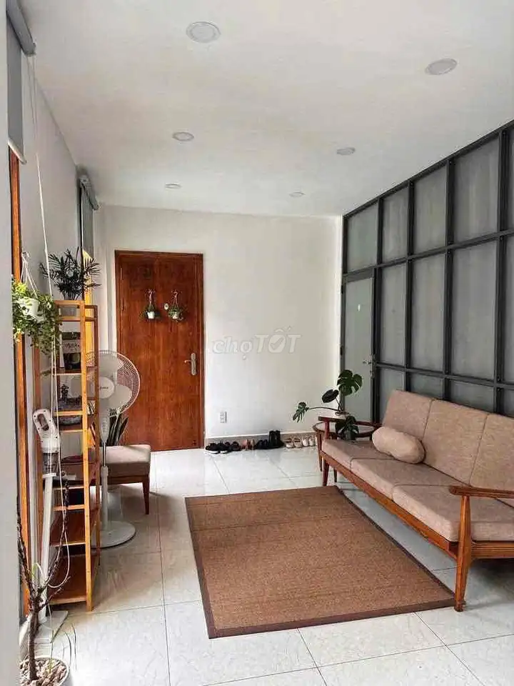 Сдам 2-комн. кв. с мебелью, Phan Đình Phùng, Phú Nhuận