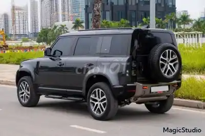 Land Rover Defender 110 X P400 3.0 AT 2023