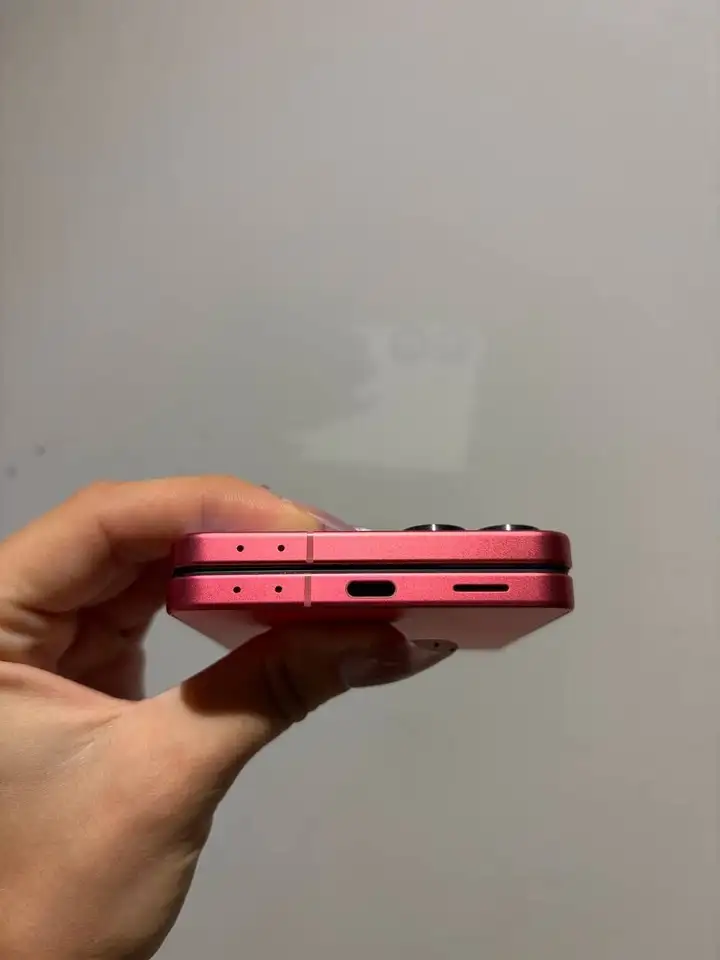 Samsung Galaxy Z Flip7
