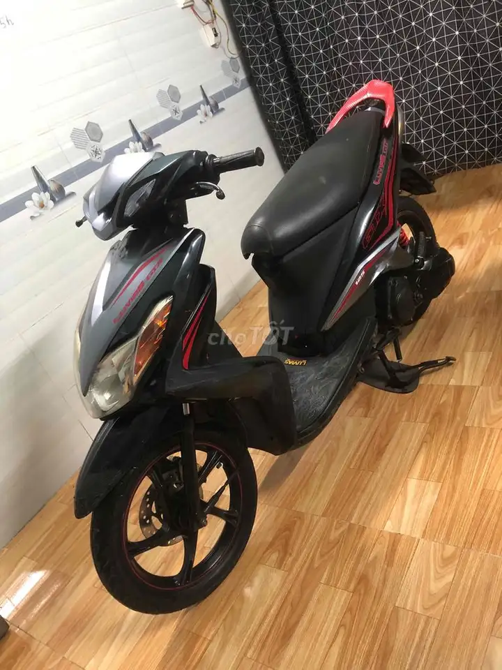 Yamaha Luvias GTX 2009, тихий родной мотор, черный