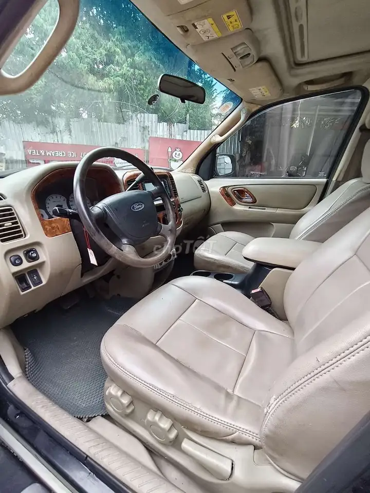 Ford Escape 2004, автомат