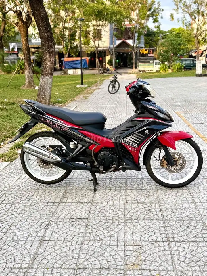 Yamaha Exciter 135 красно-черный