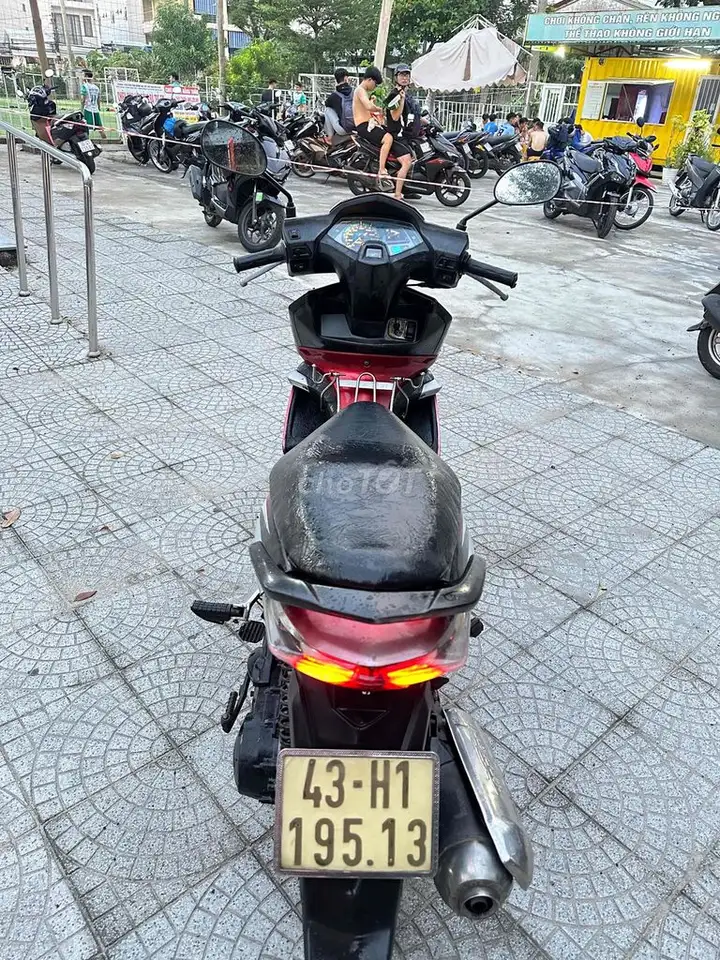Honda Air Blade 2010 красный