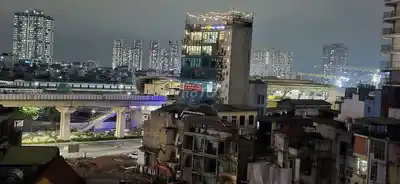 Требуется пропуск в номер на переулке 12 Chinh, полностью меблированный номер