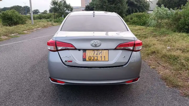 Toyota Vios E 2022 Механика Серебристый