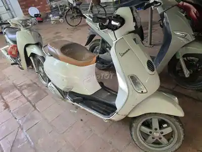 Piaggio Vespa LX 125 белый