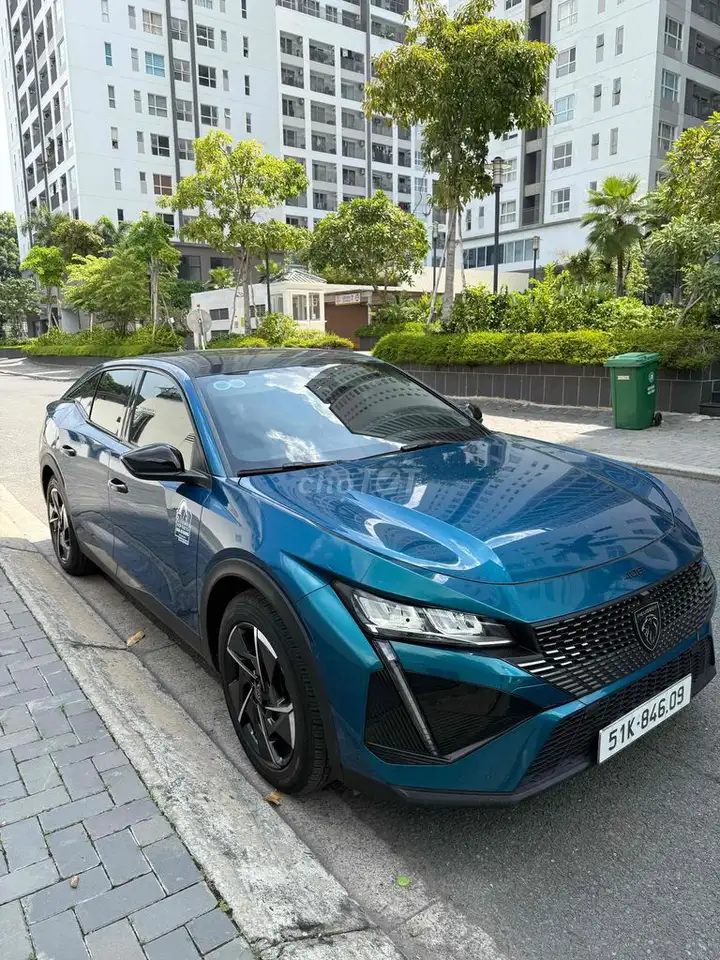 Peugeot 408 синий 17500 км Вьетнам